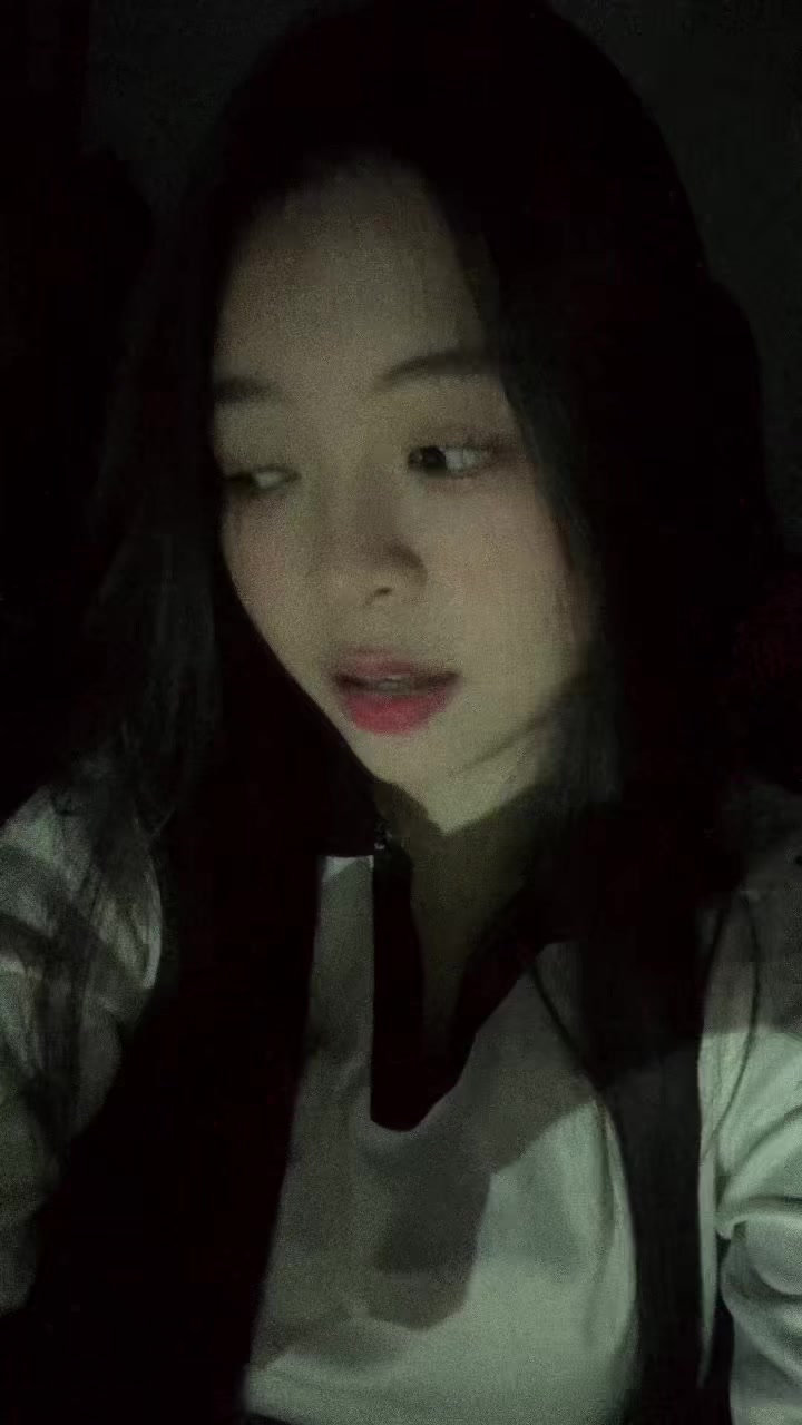 @caffeinee