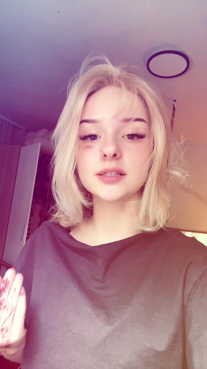 @Niche Naomi⚛️