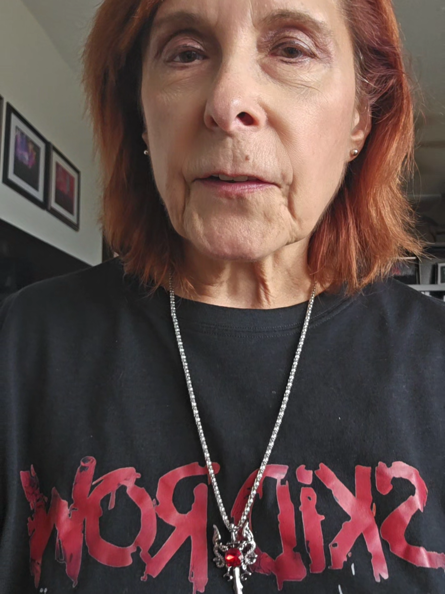 @Debbie Elicksen 🇨🇦🇺🇦🤘🧡