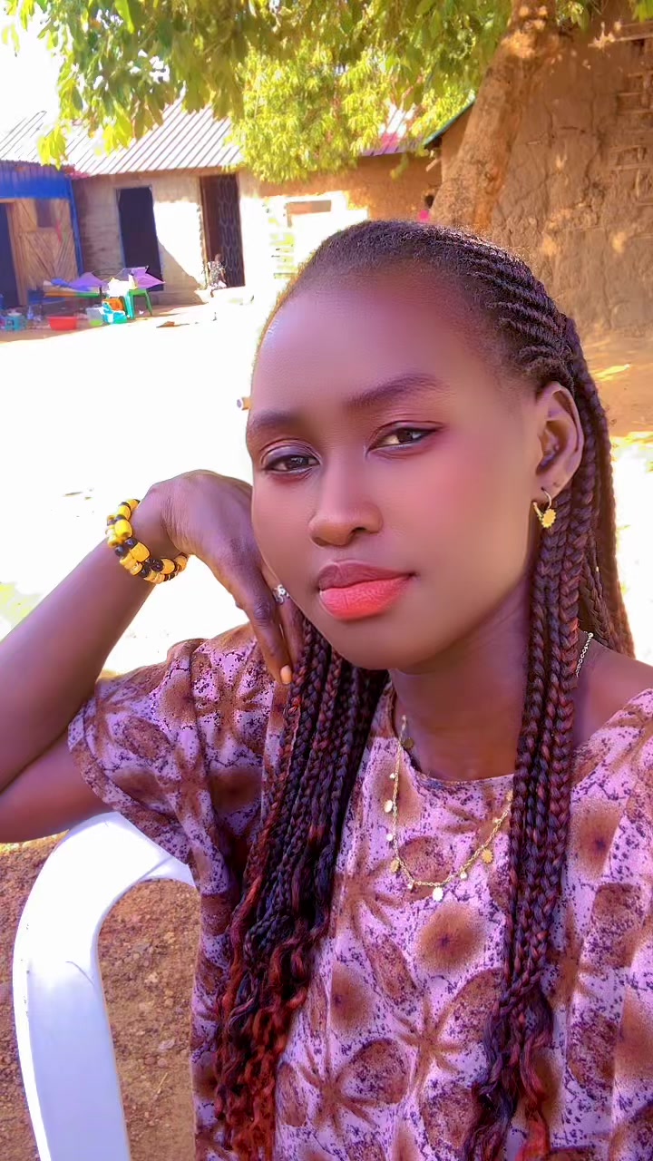 @Eliza Ajak agoth