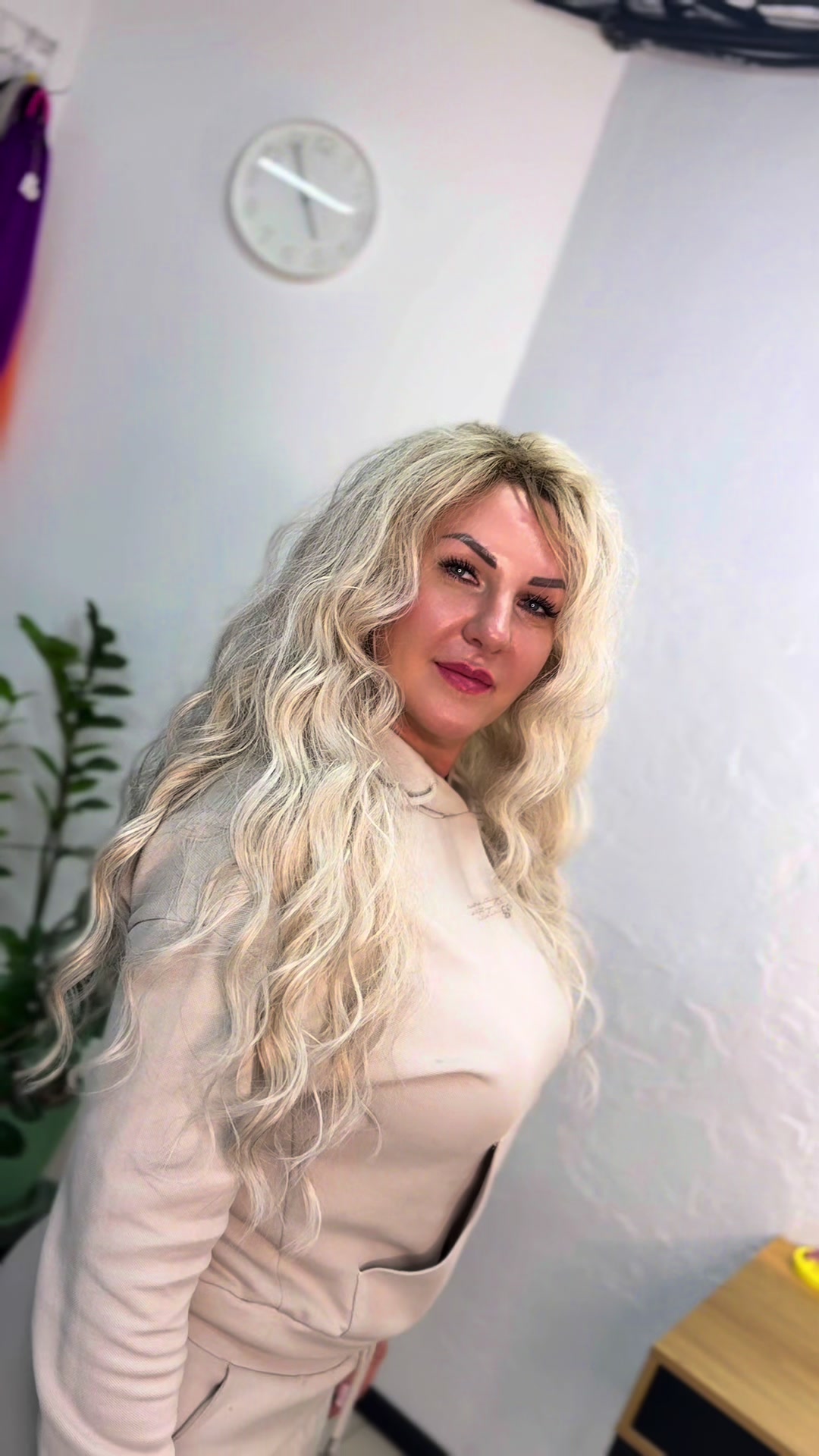 @julia_afroroom