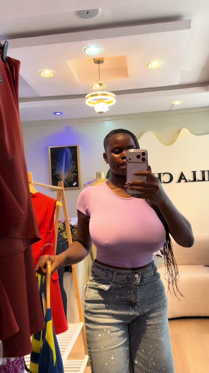 @Amara🦋💕