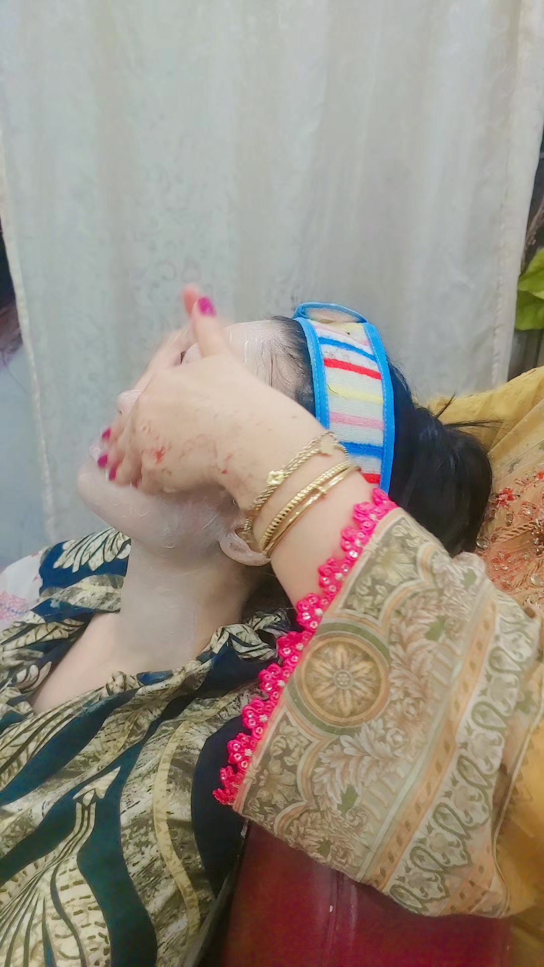@aroojfaranarooj1122