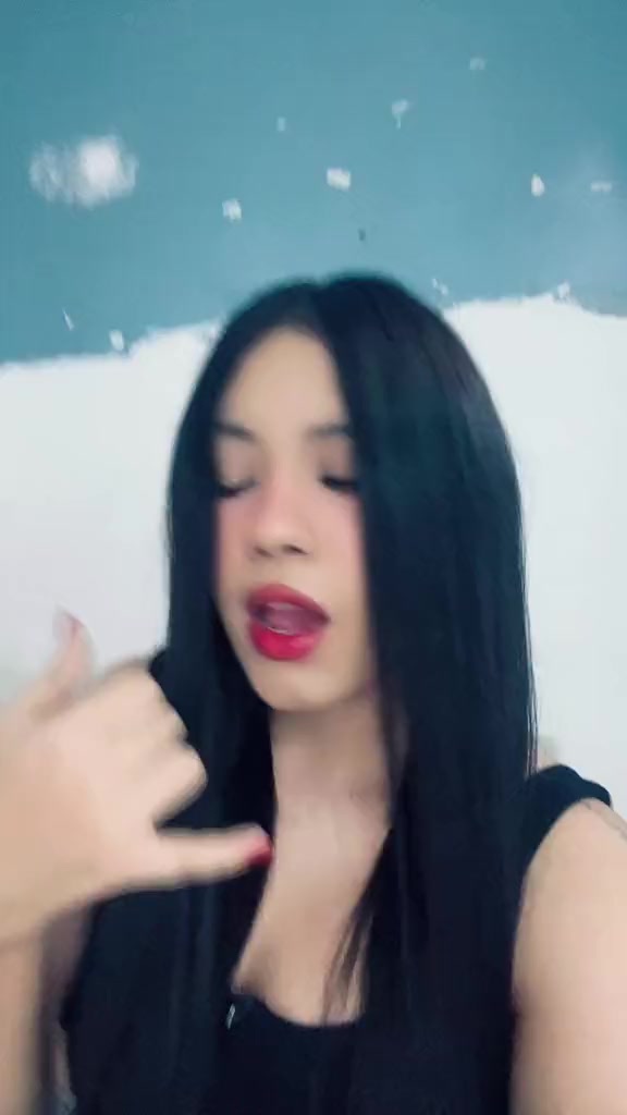 @Ximena 🦋