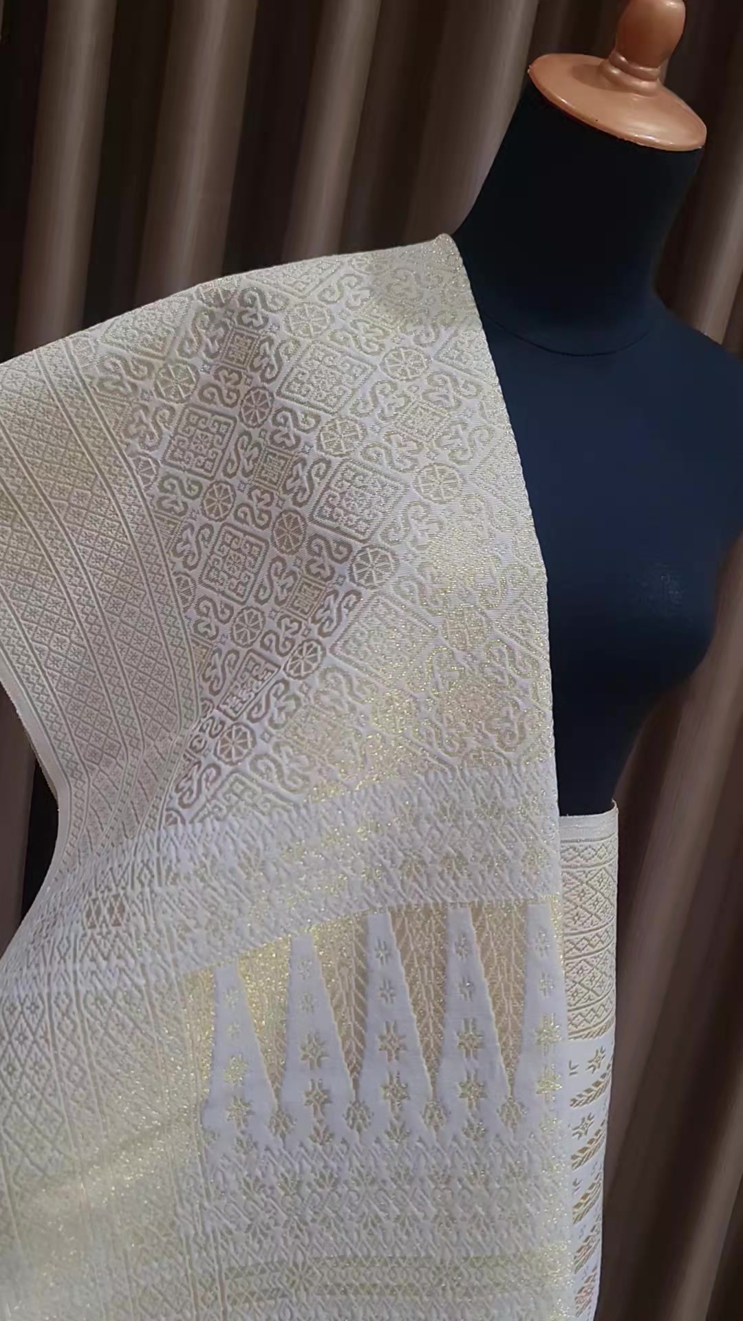 @Yuana Gallery Songket