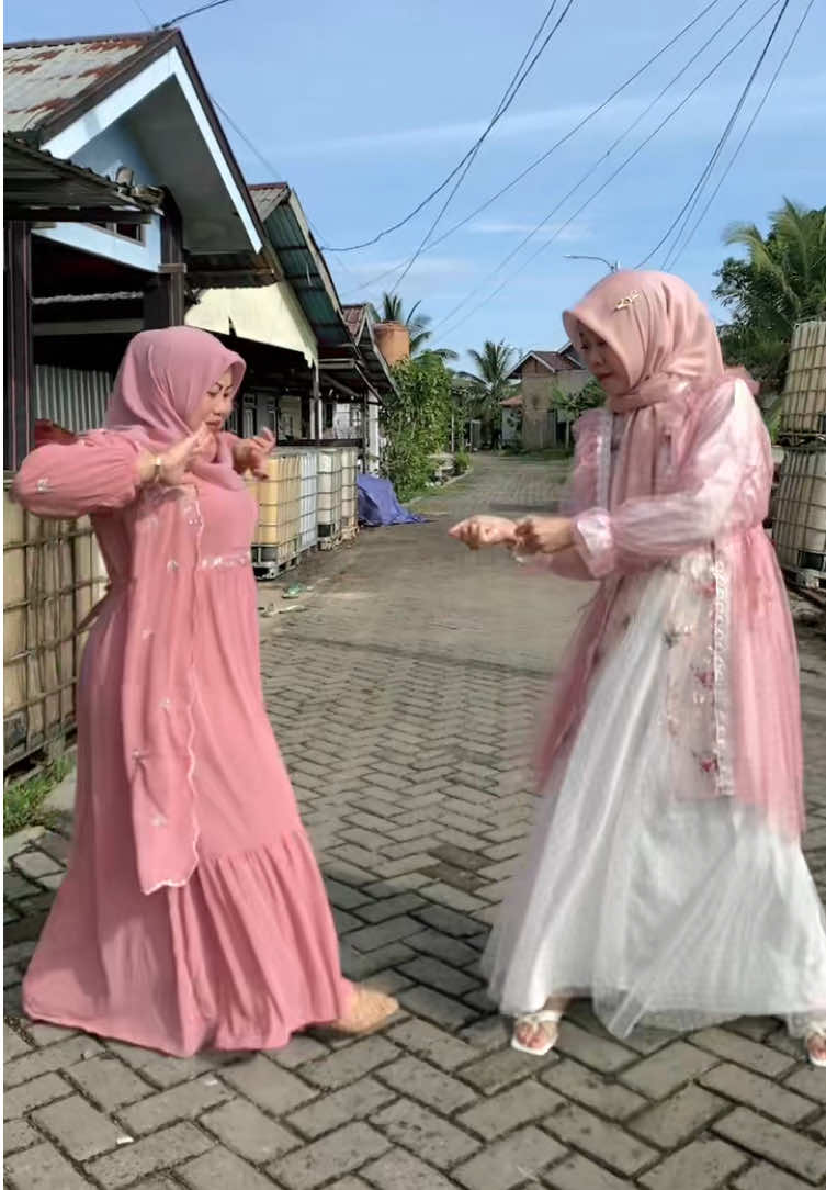 @Liaaa a nya tiga