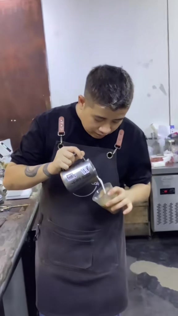 @🇲🇲NawNaw🇲🇲Myanmar Barista