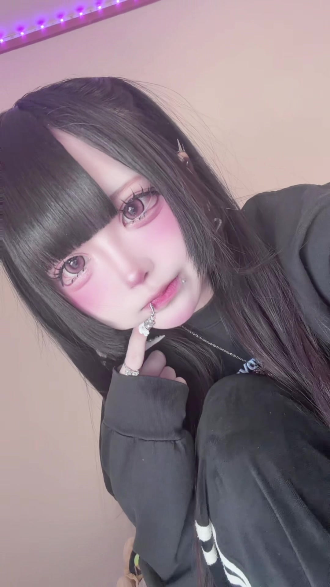 @きる