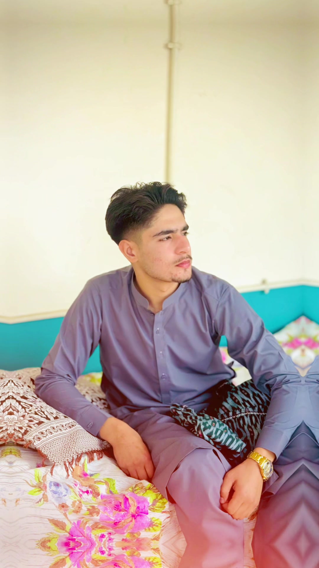 @👑 انیس خان 👑