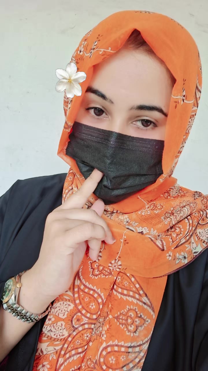 @Marŕÿ_QUêên🦋