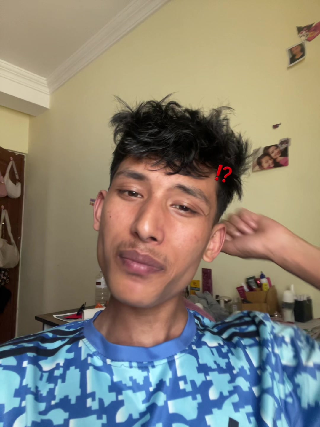 @✮