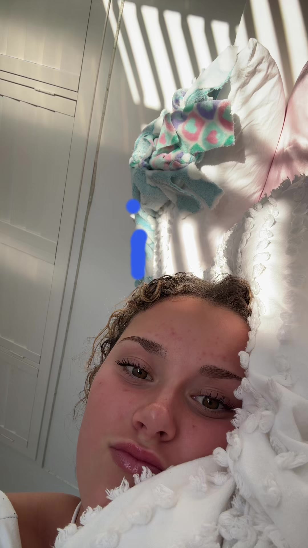 @️