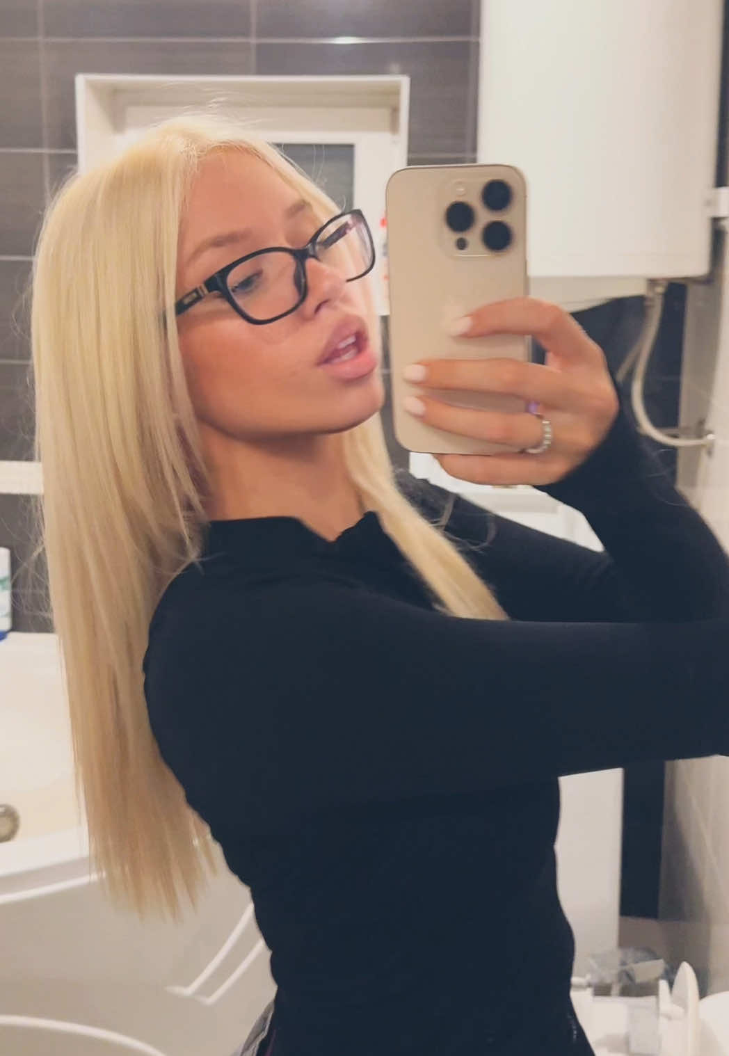 @Blonde Lena 🌟