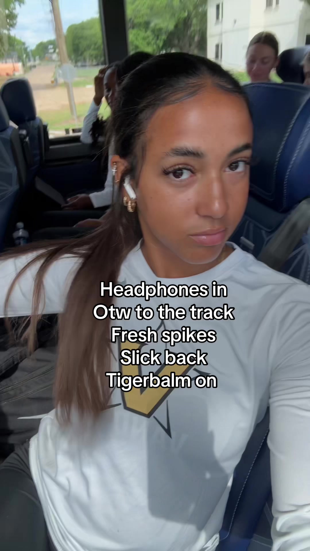 @giannaabullock
