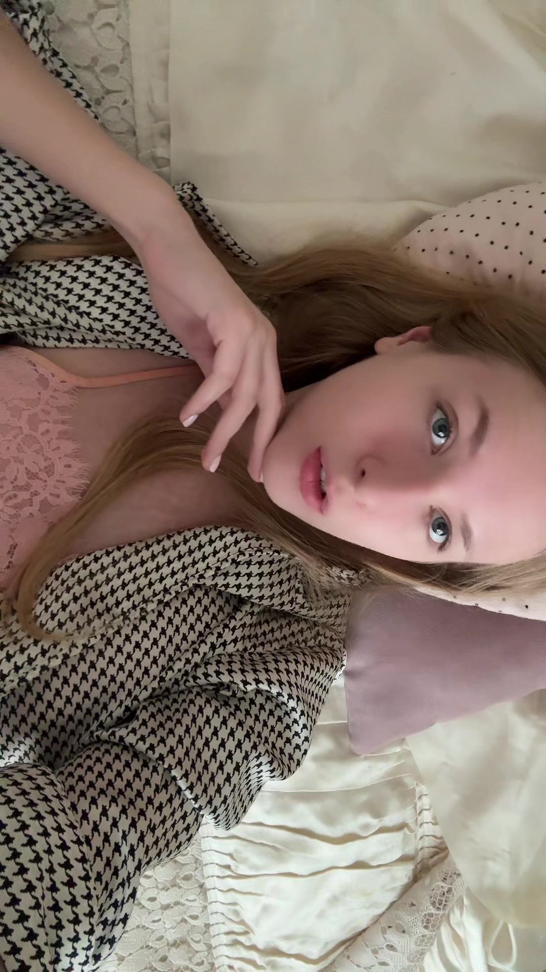 @даниэла 🧝🏻♀️