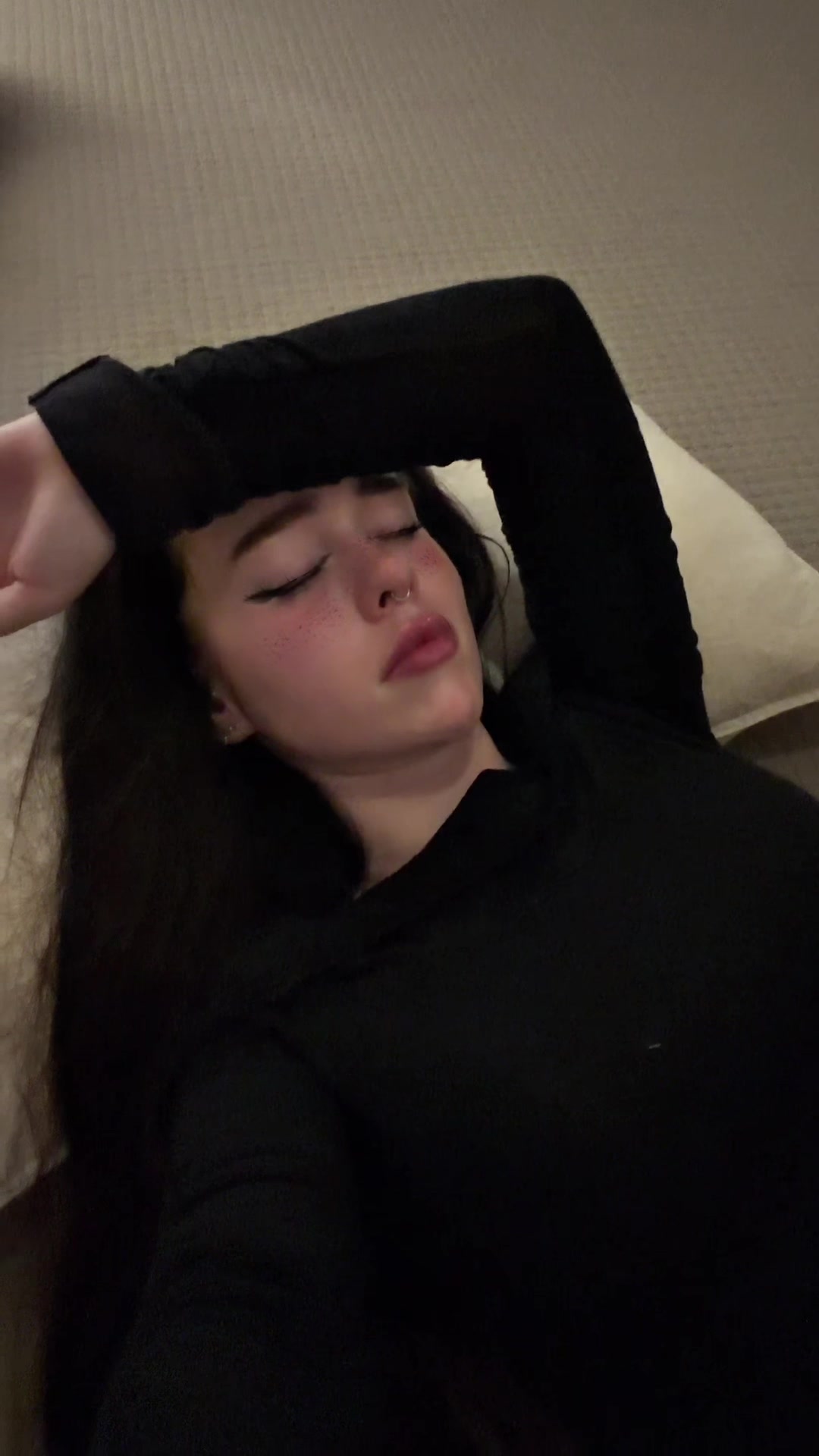 @Lara