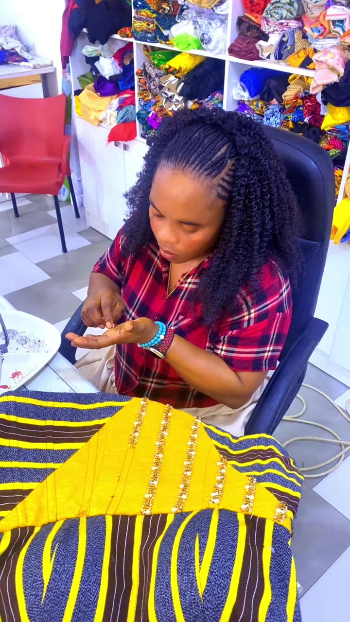 @💛💯Nayat Stitches🪡🧵✂️🥉