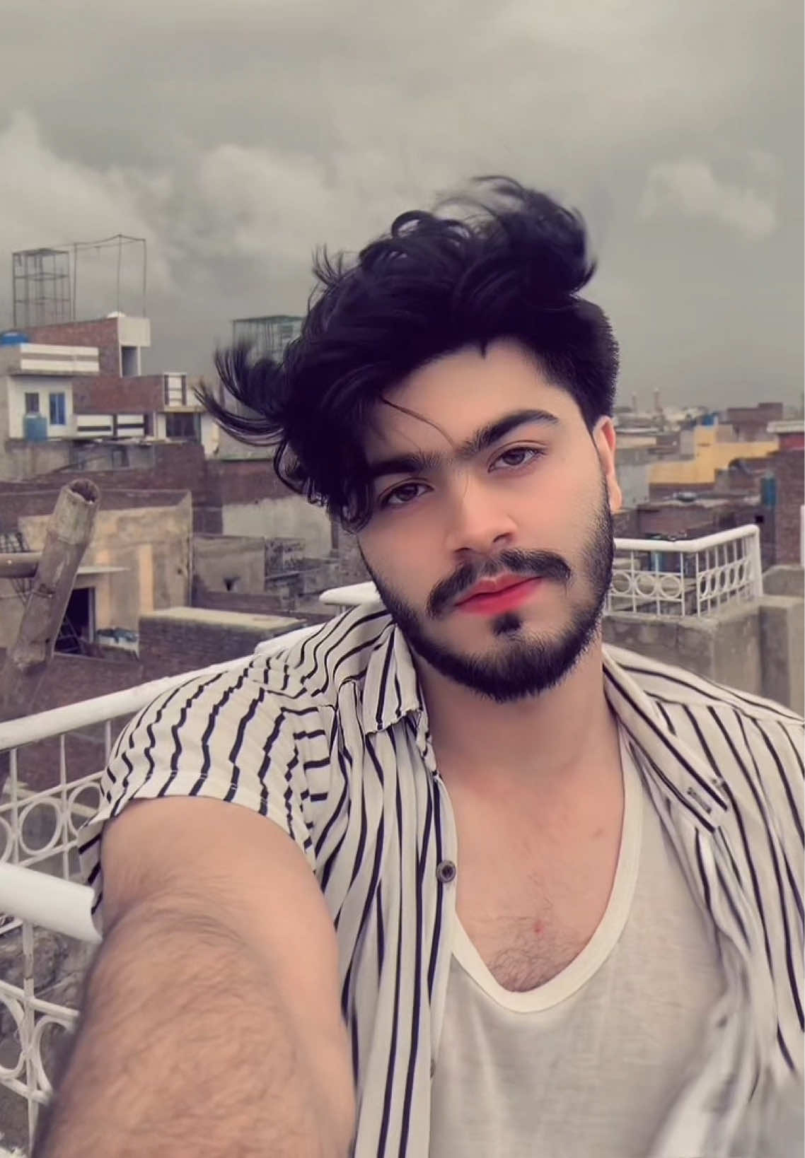 @🦅 فخرے فاروق گنج ✨