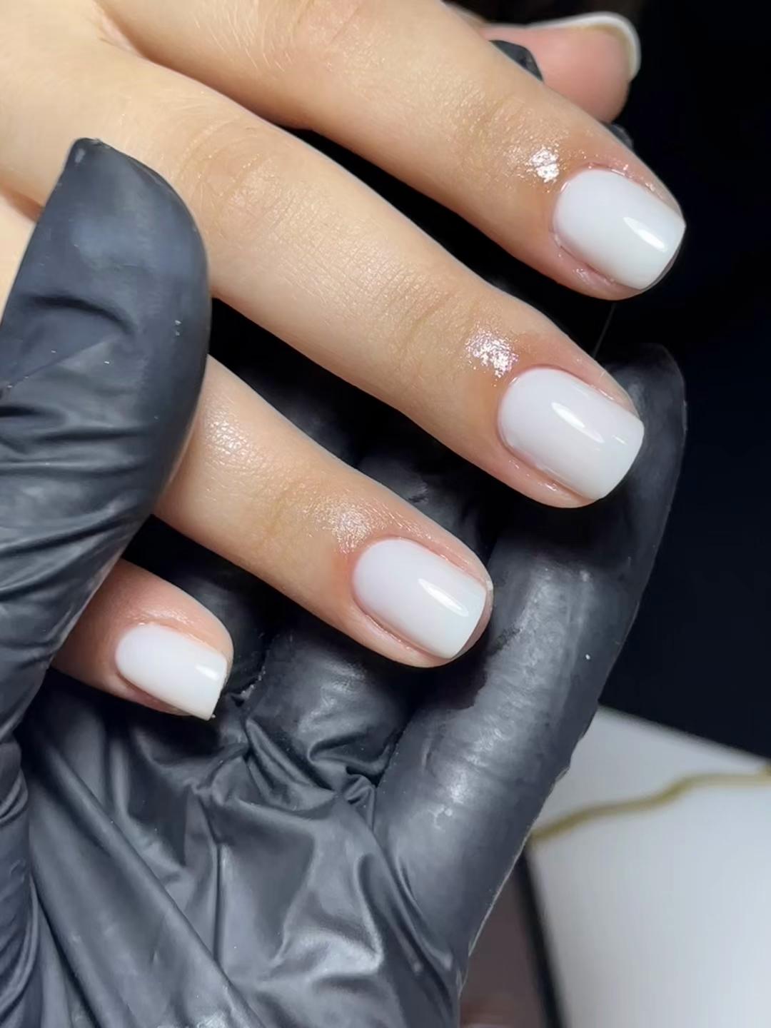 @Roya_la