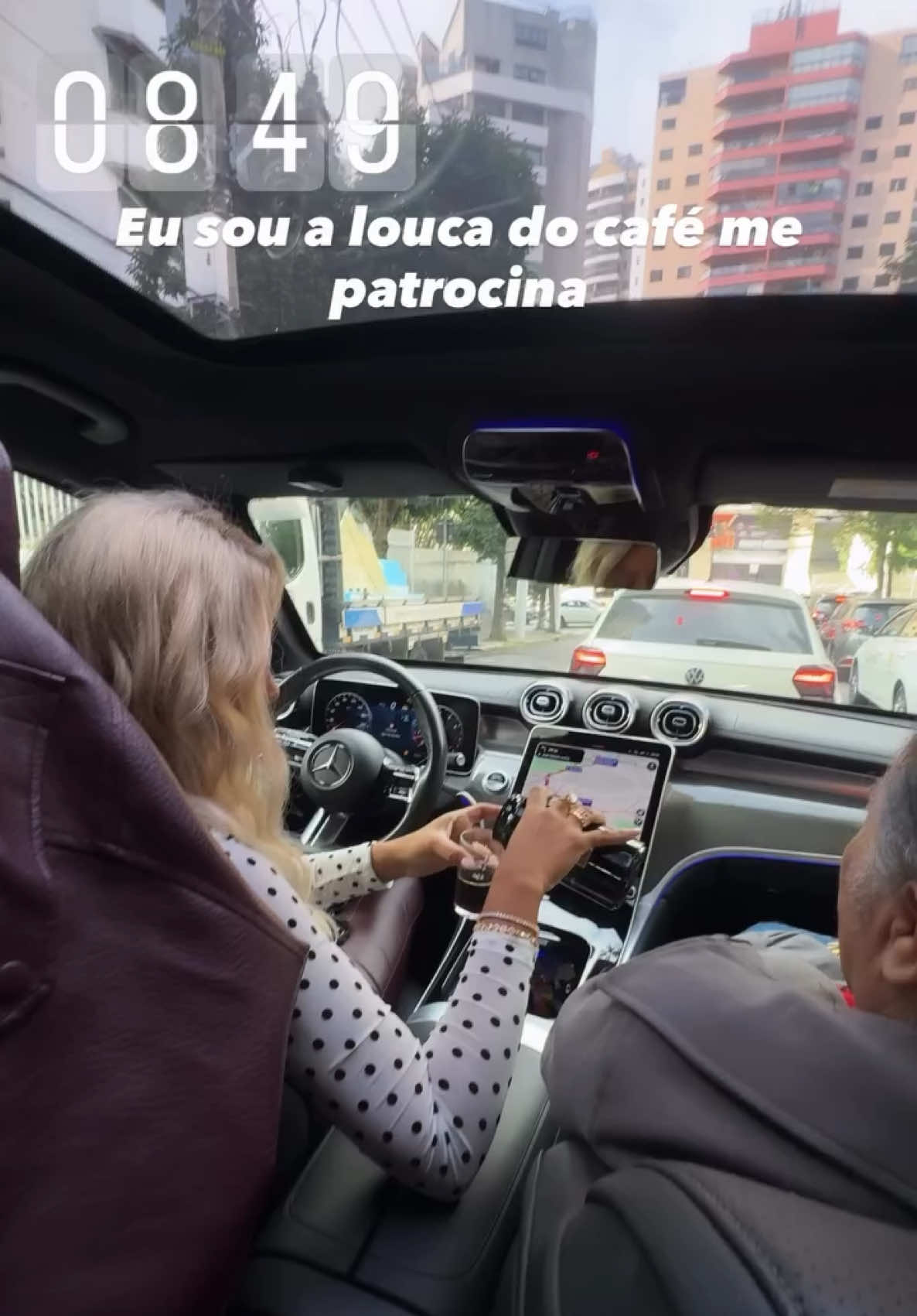 @Cariúcha