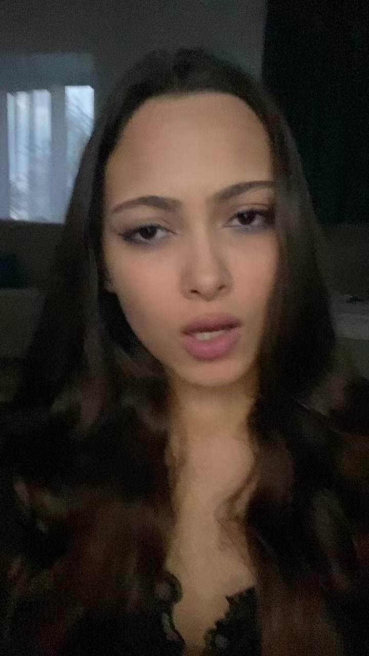 @Luna