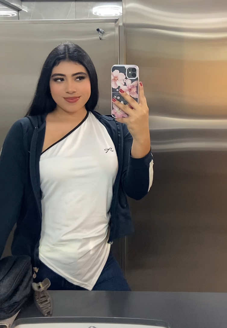 @sofiaflores.26
