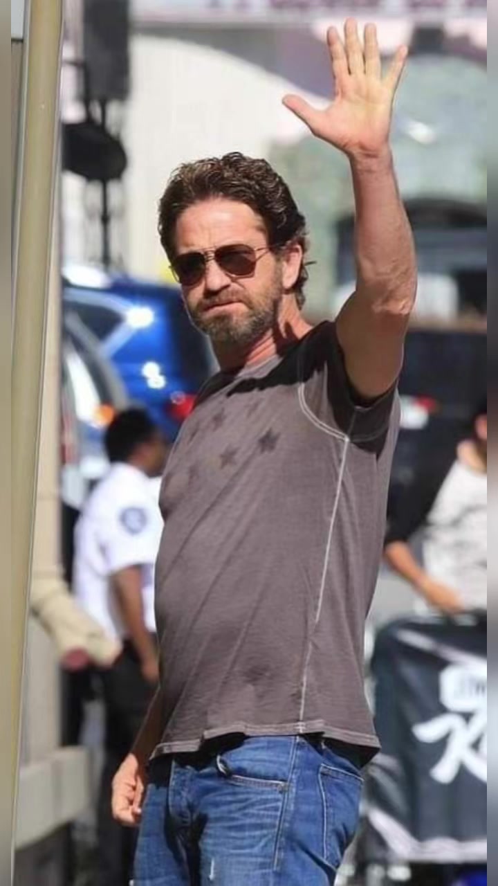 @Gerard Butler for real