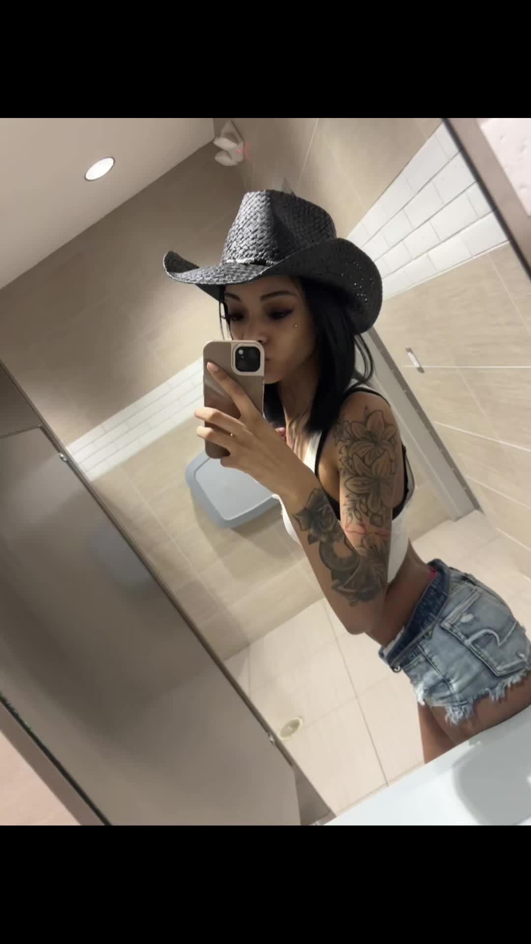 @Lionna275