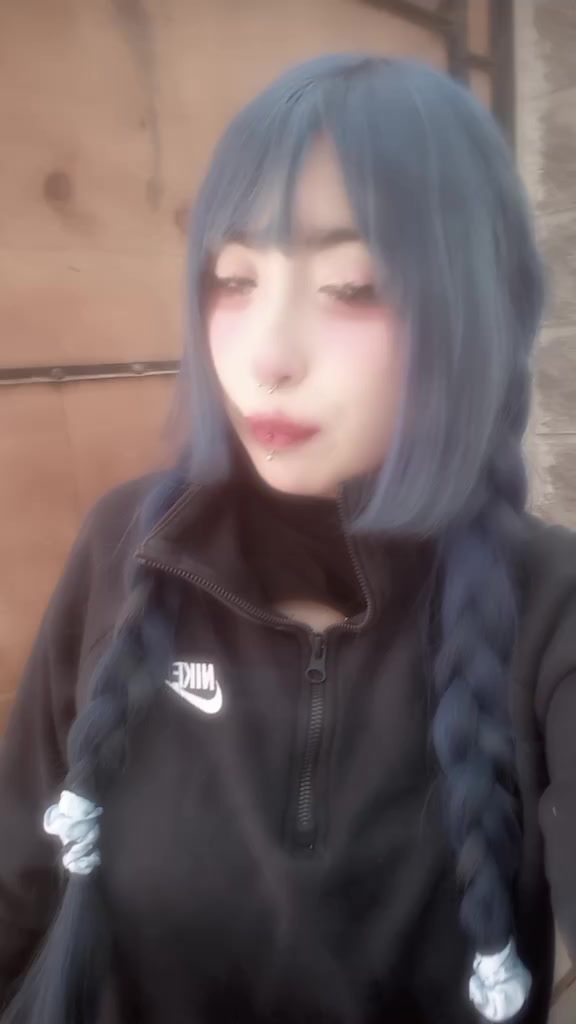 @Nina