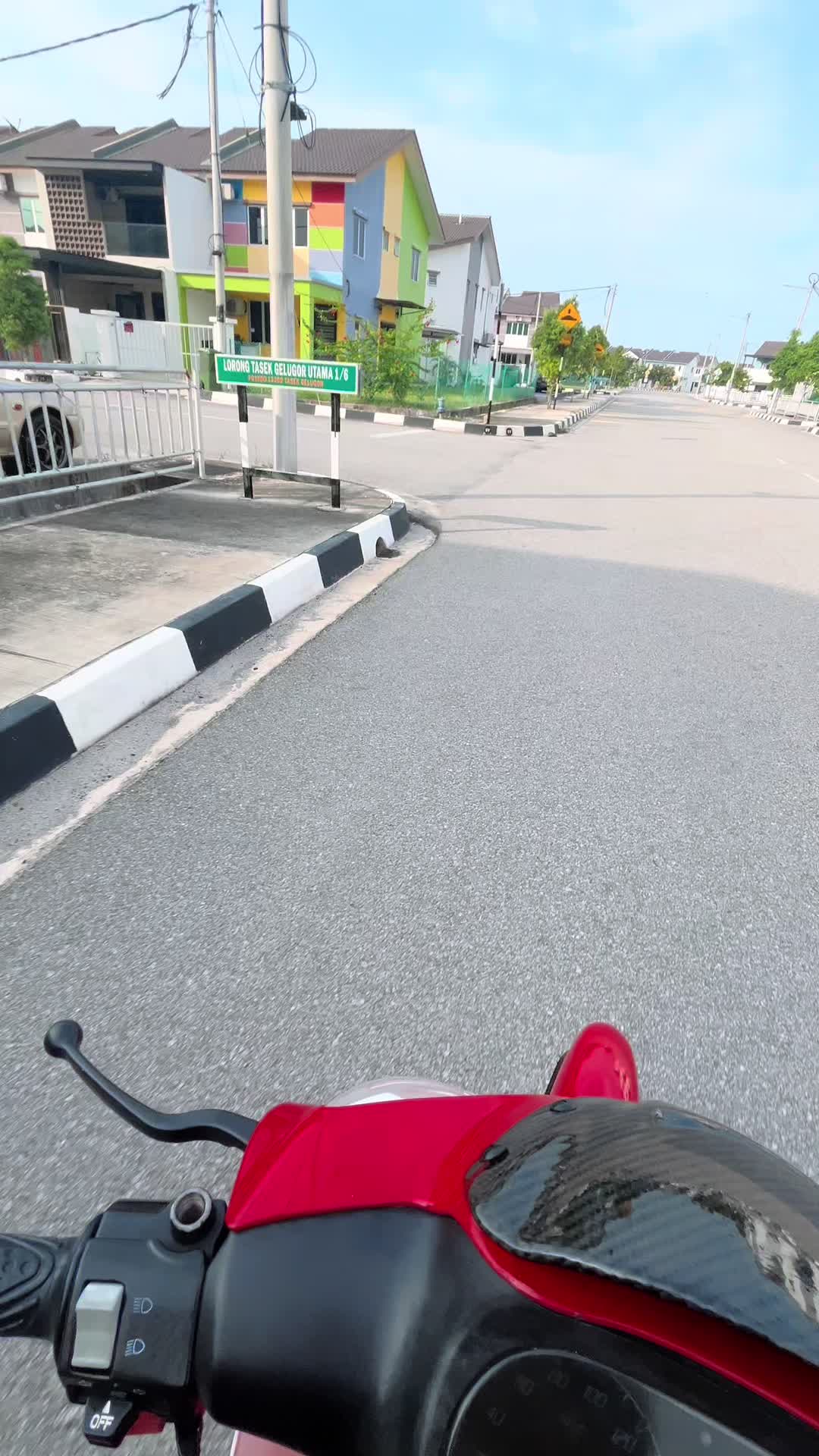@MM