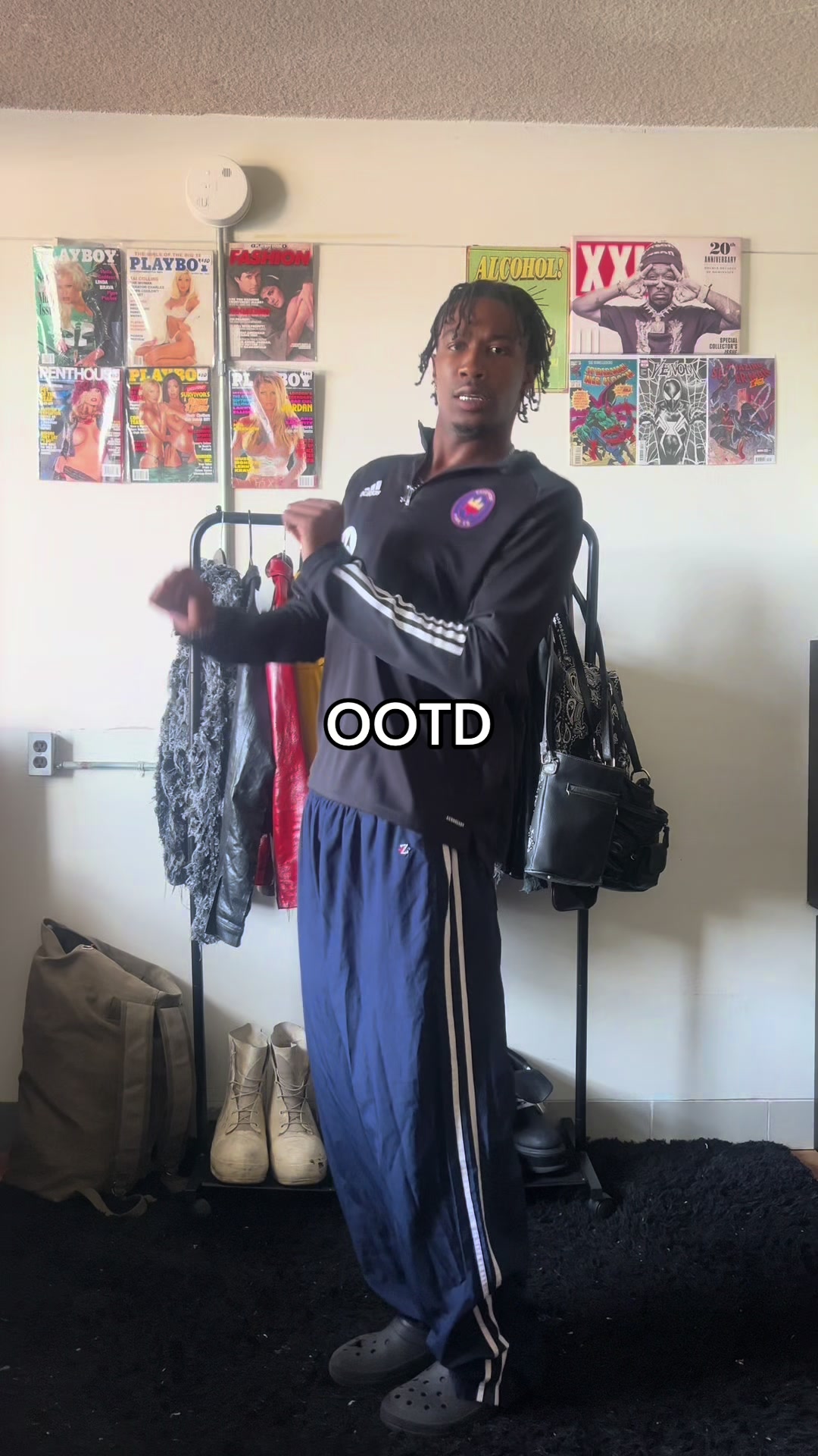 @PlayboiK