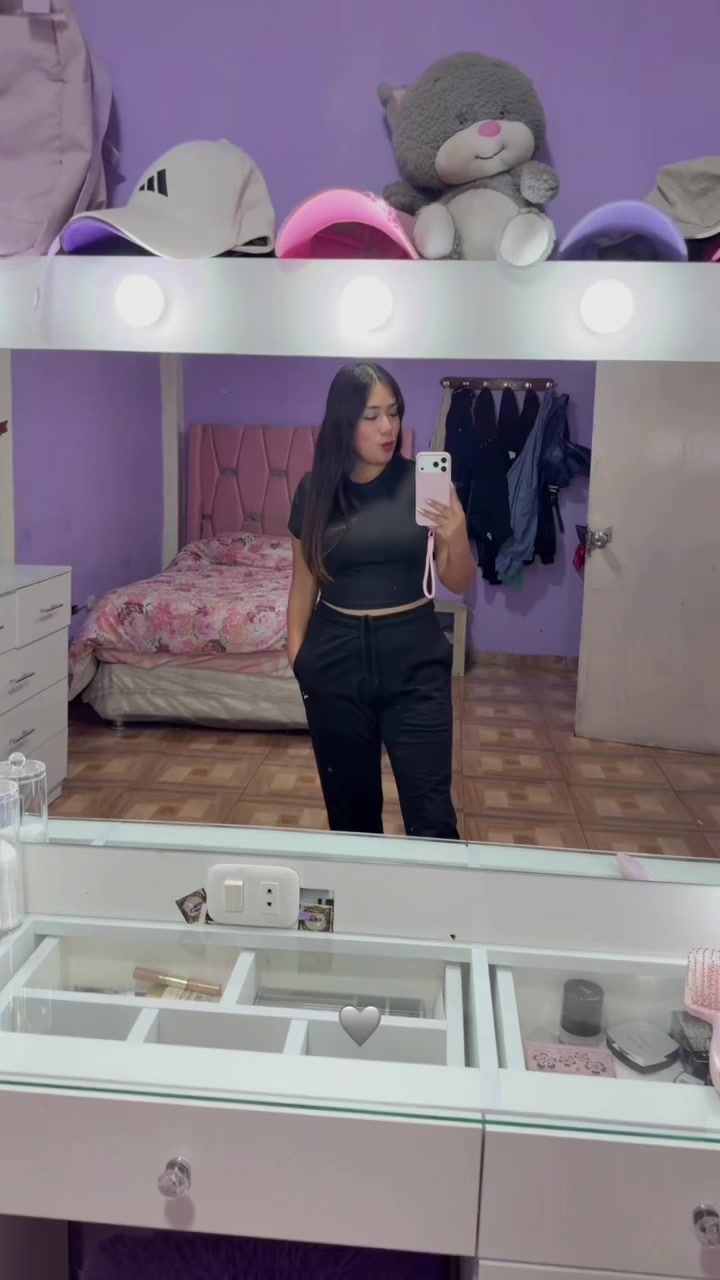 @CeciliaMam