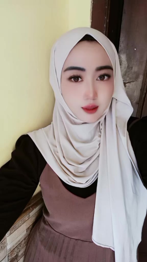 @Vhira