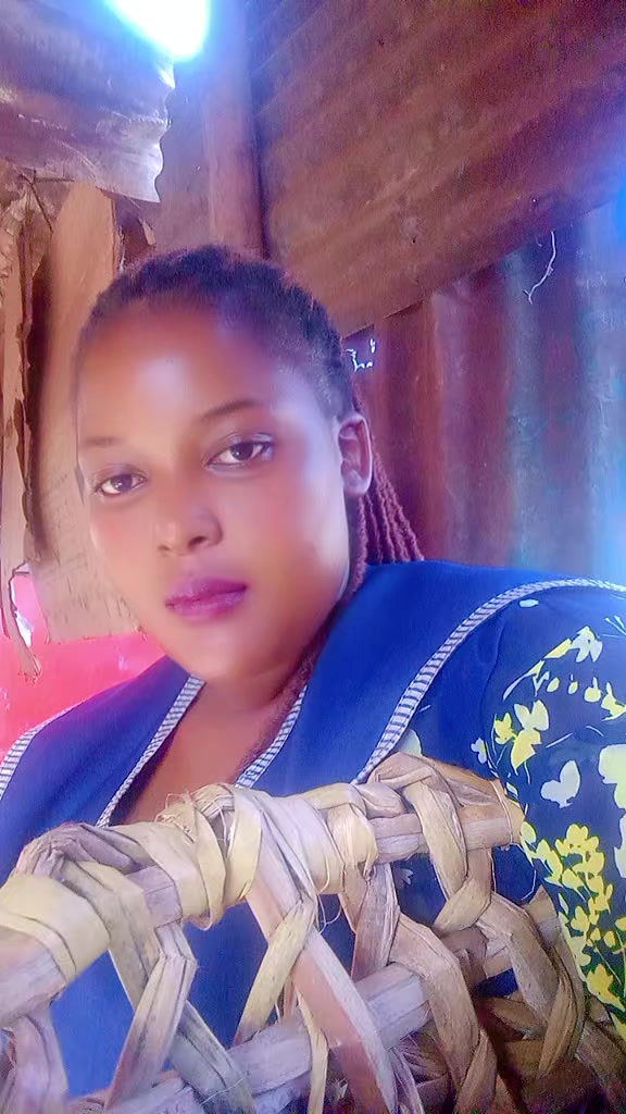 @moureen