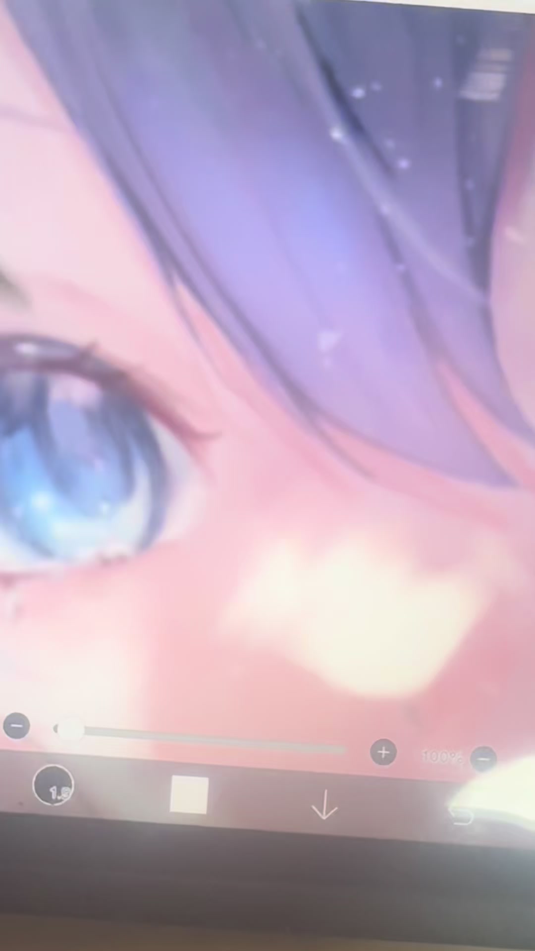 @か