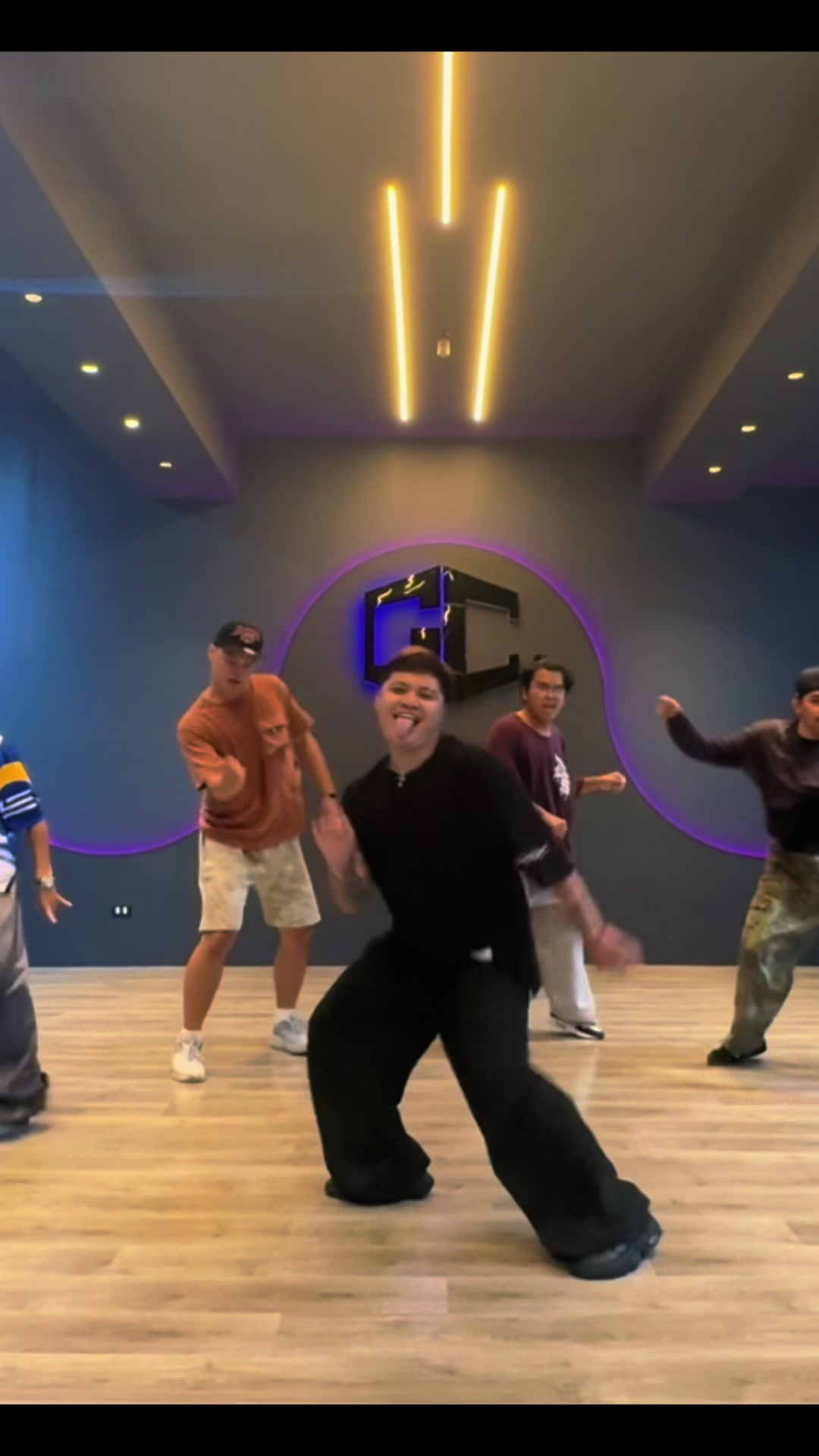 @Carlo Torrijos