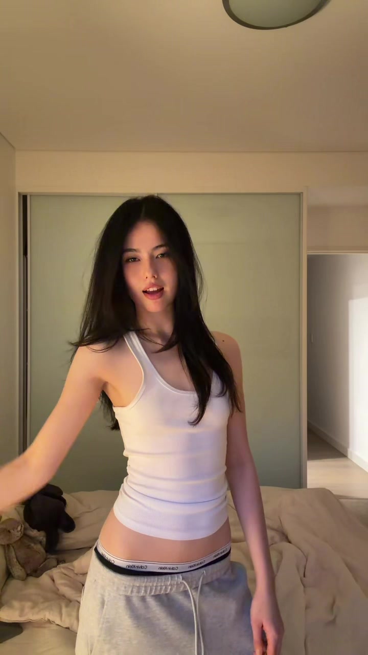 @bellaspammm___