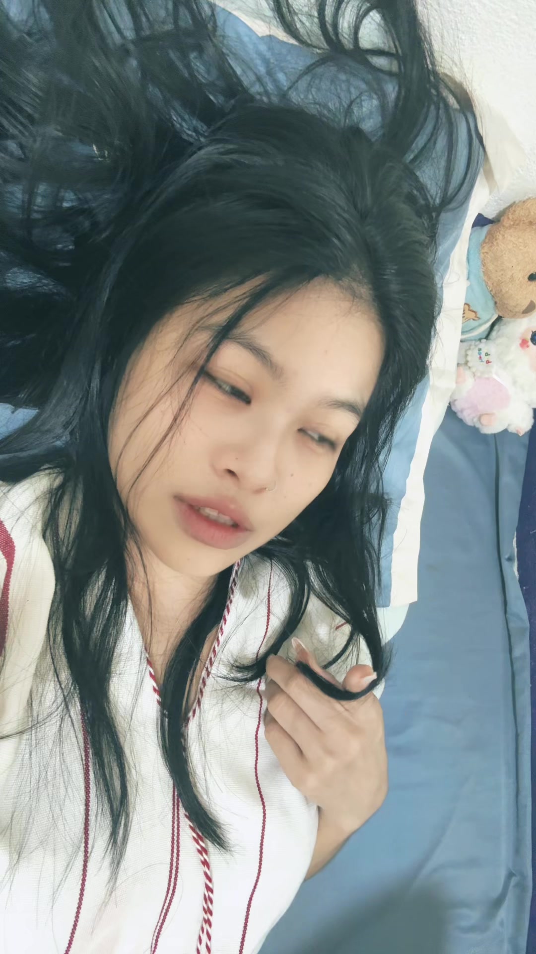 @J✨