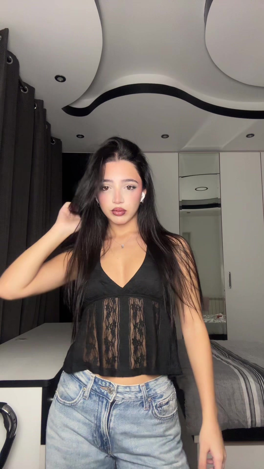 @clarayazbk