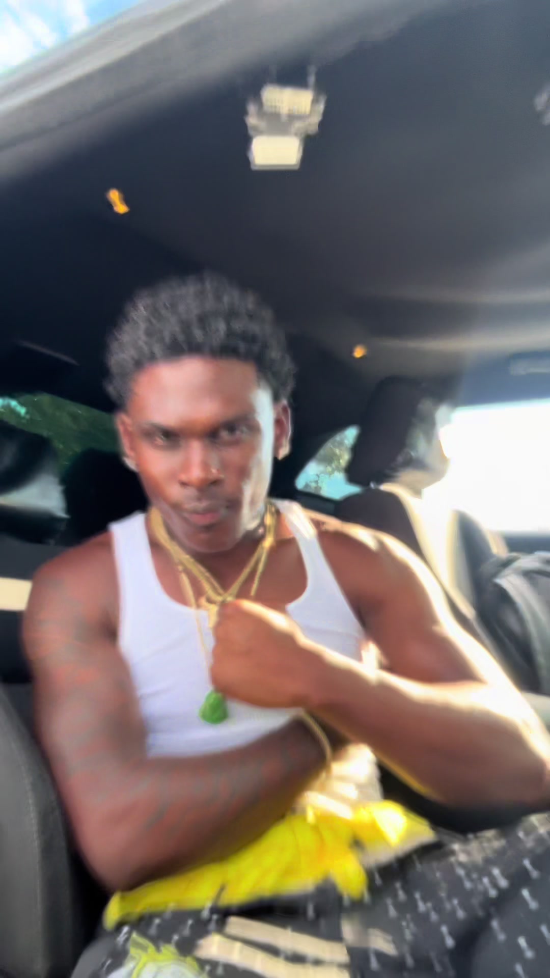 @Yrn J