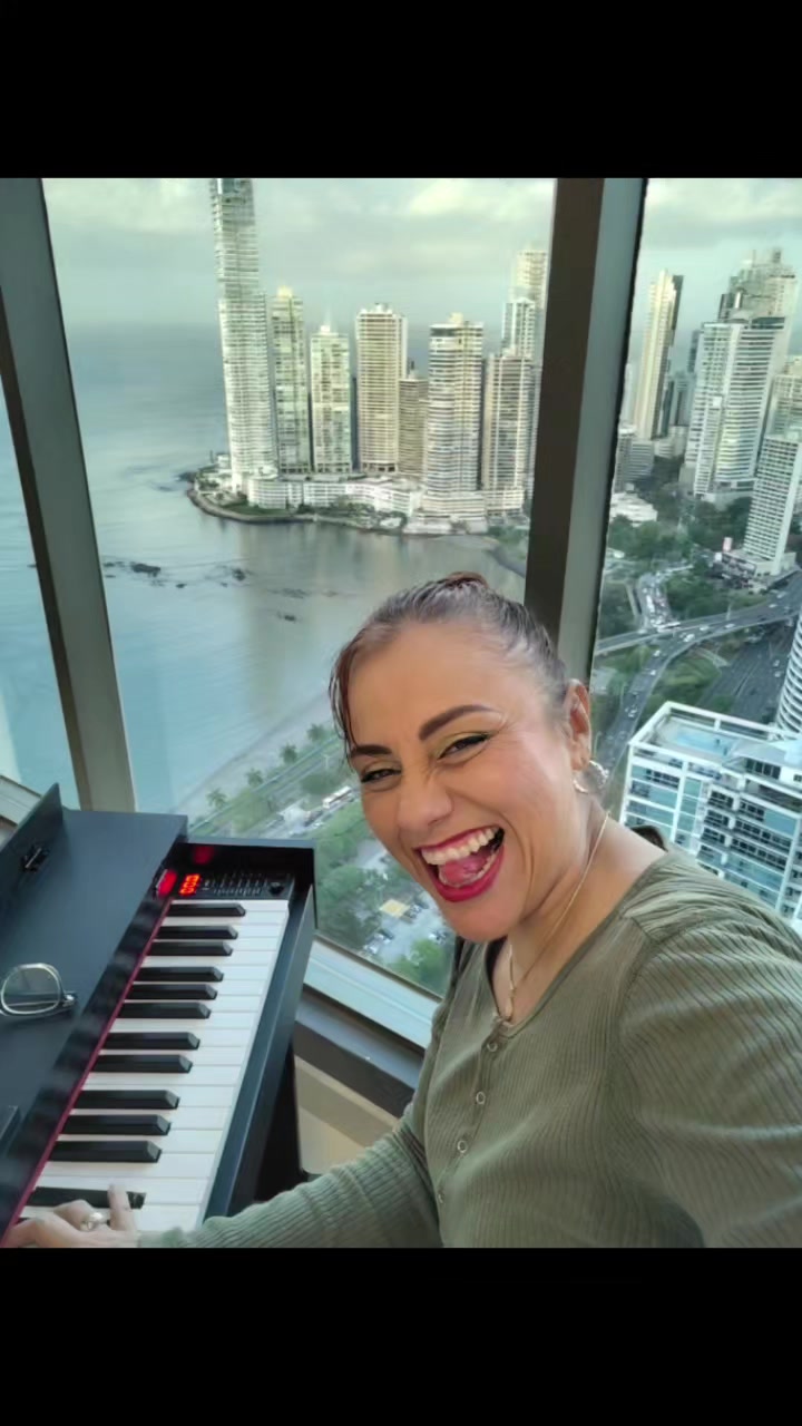 @ThaityRozOficial