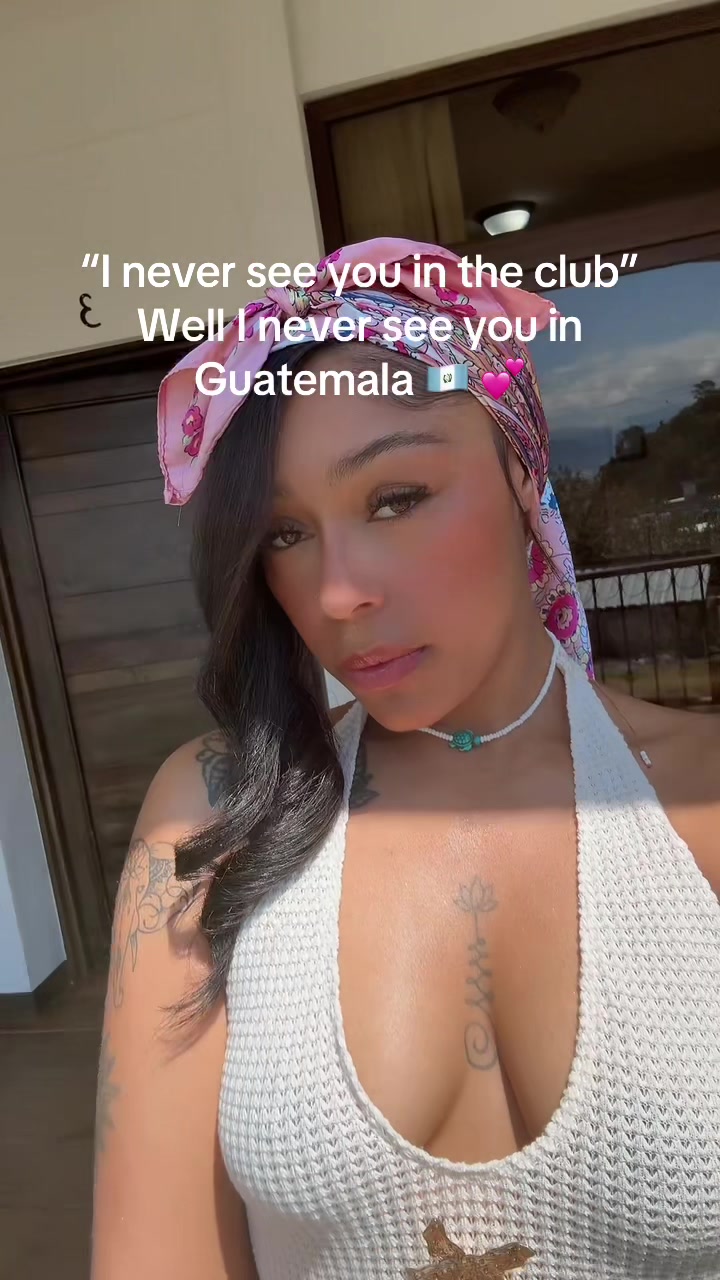 @Pinklaflare
