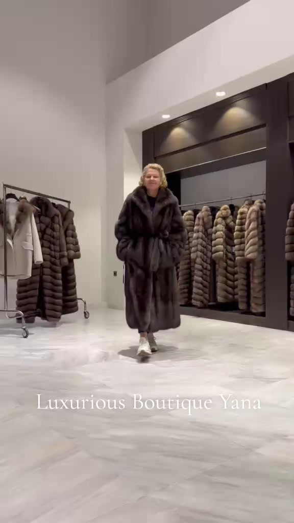 @Luxurious Boutique Yana