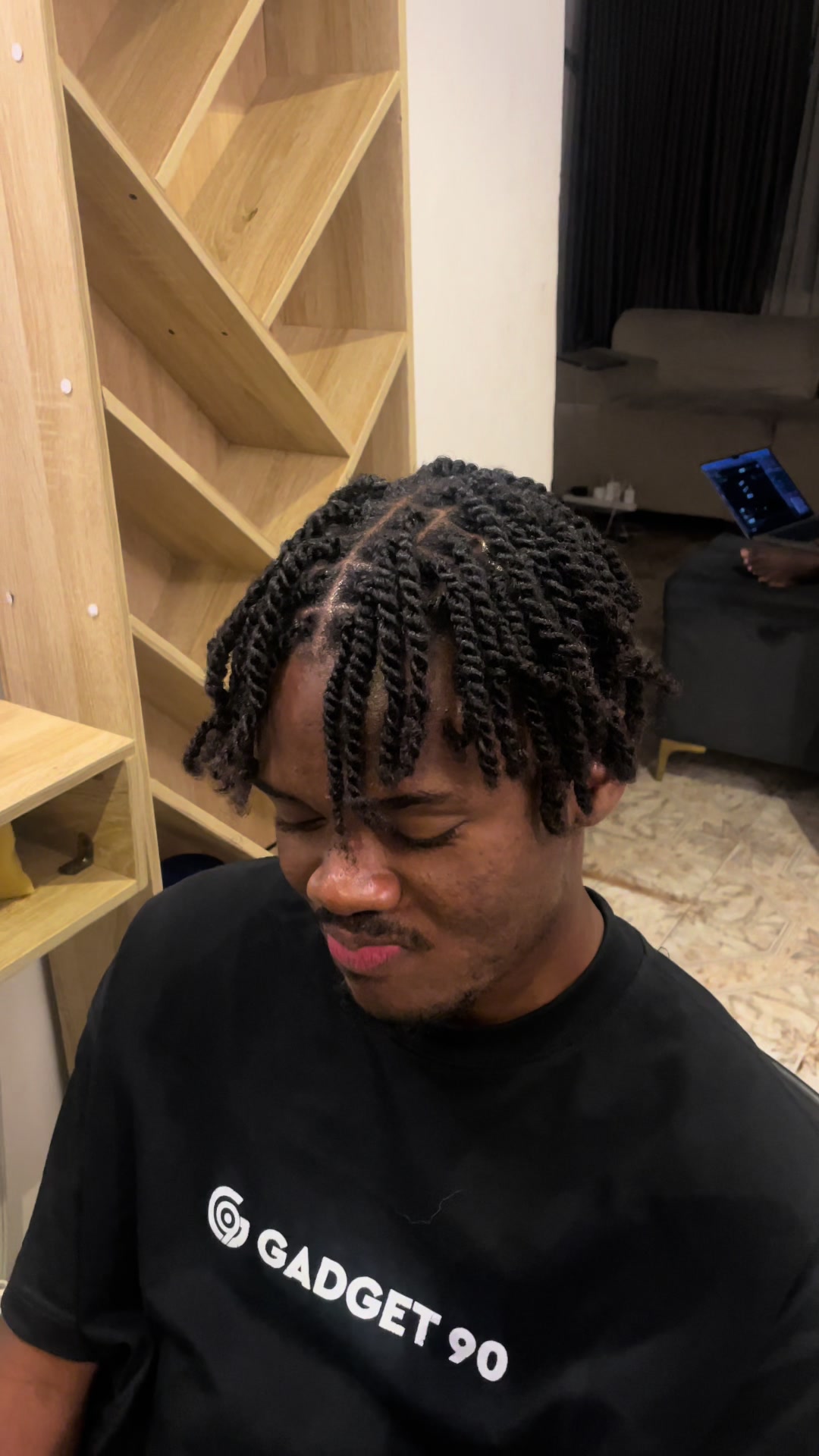 @LRB | Hairstylist in Surulere