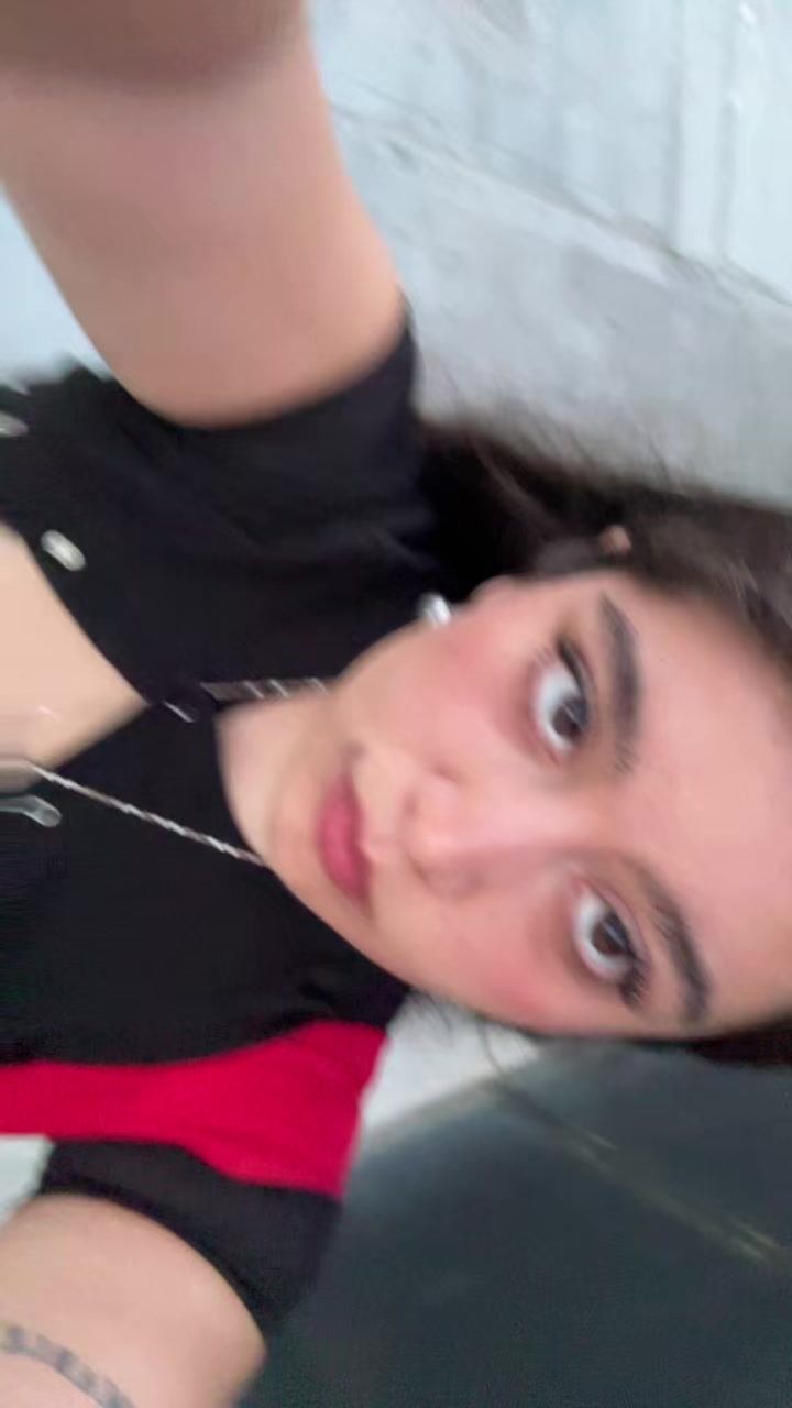 @Lynda De Nicola