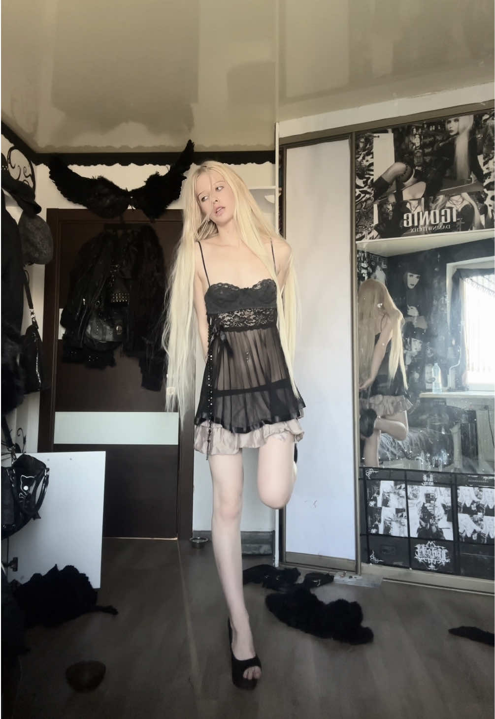 @damnwitchq