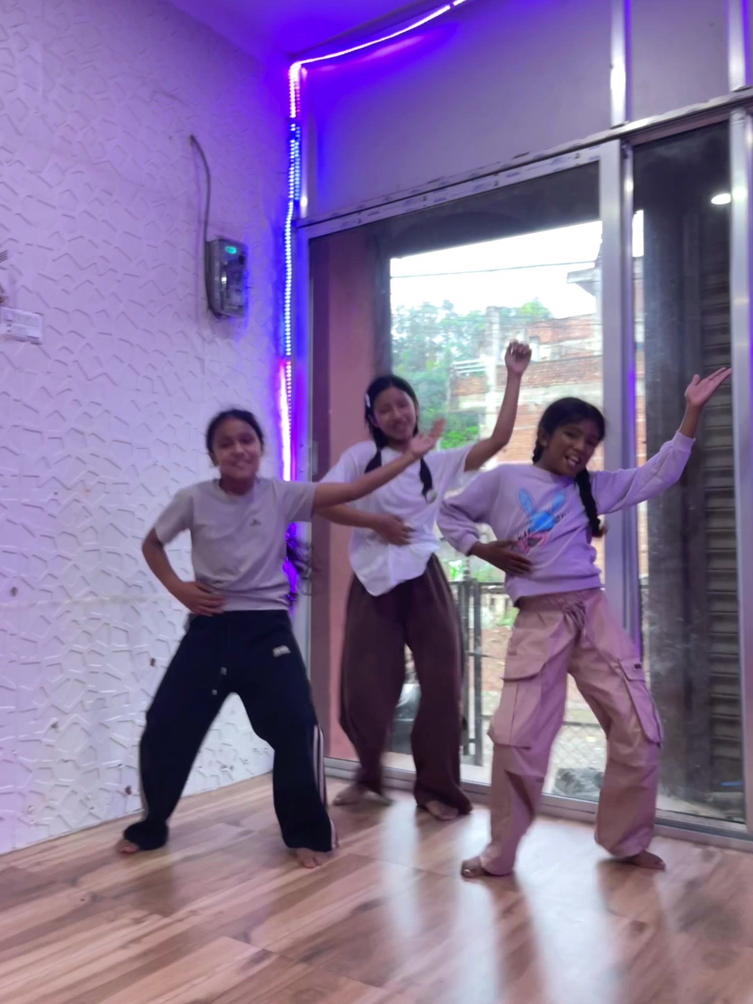 @NT DANCE STUDIO