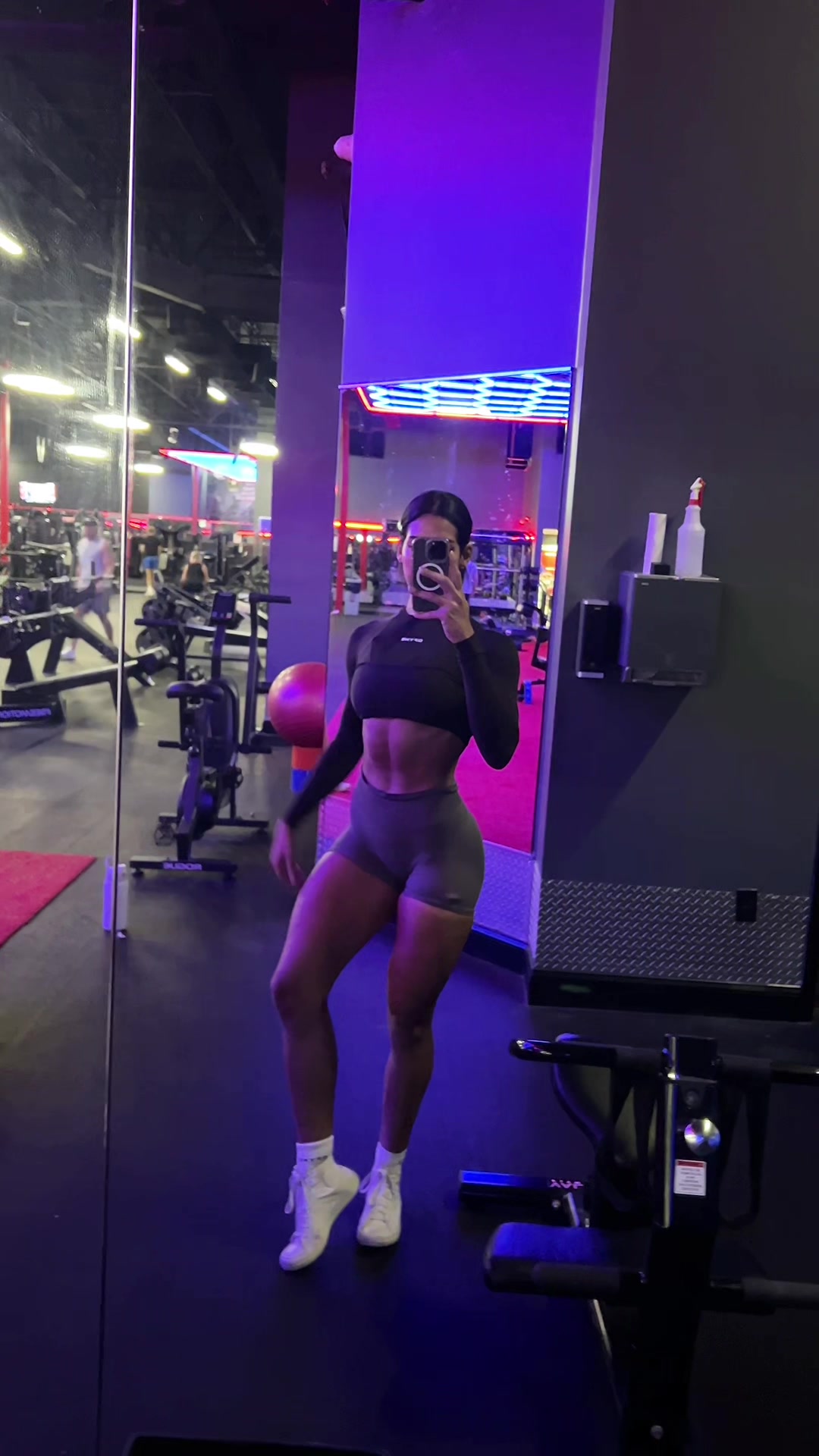 @zeynah🪽