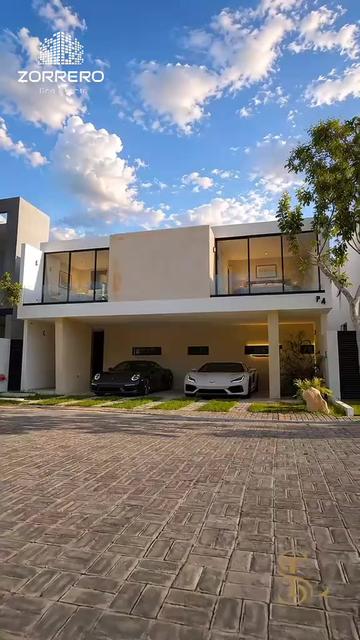 @ANTONIO ZORRERO / REALTOR