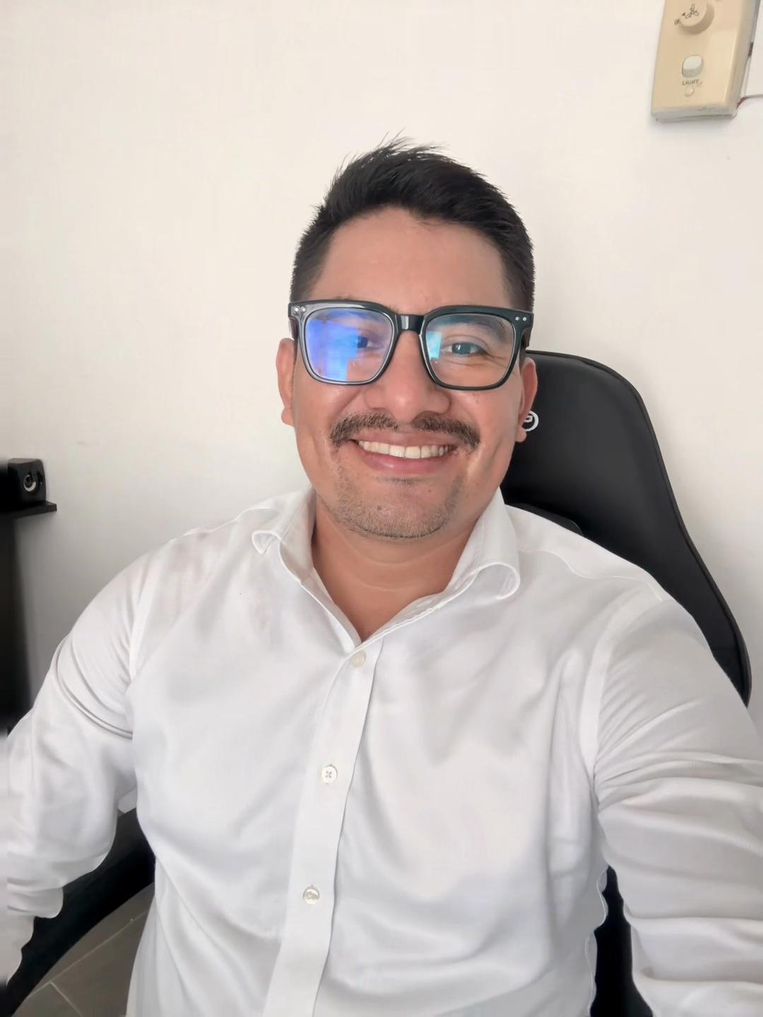@Enfermero Josué Hernández